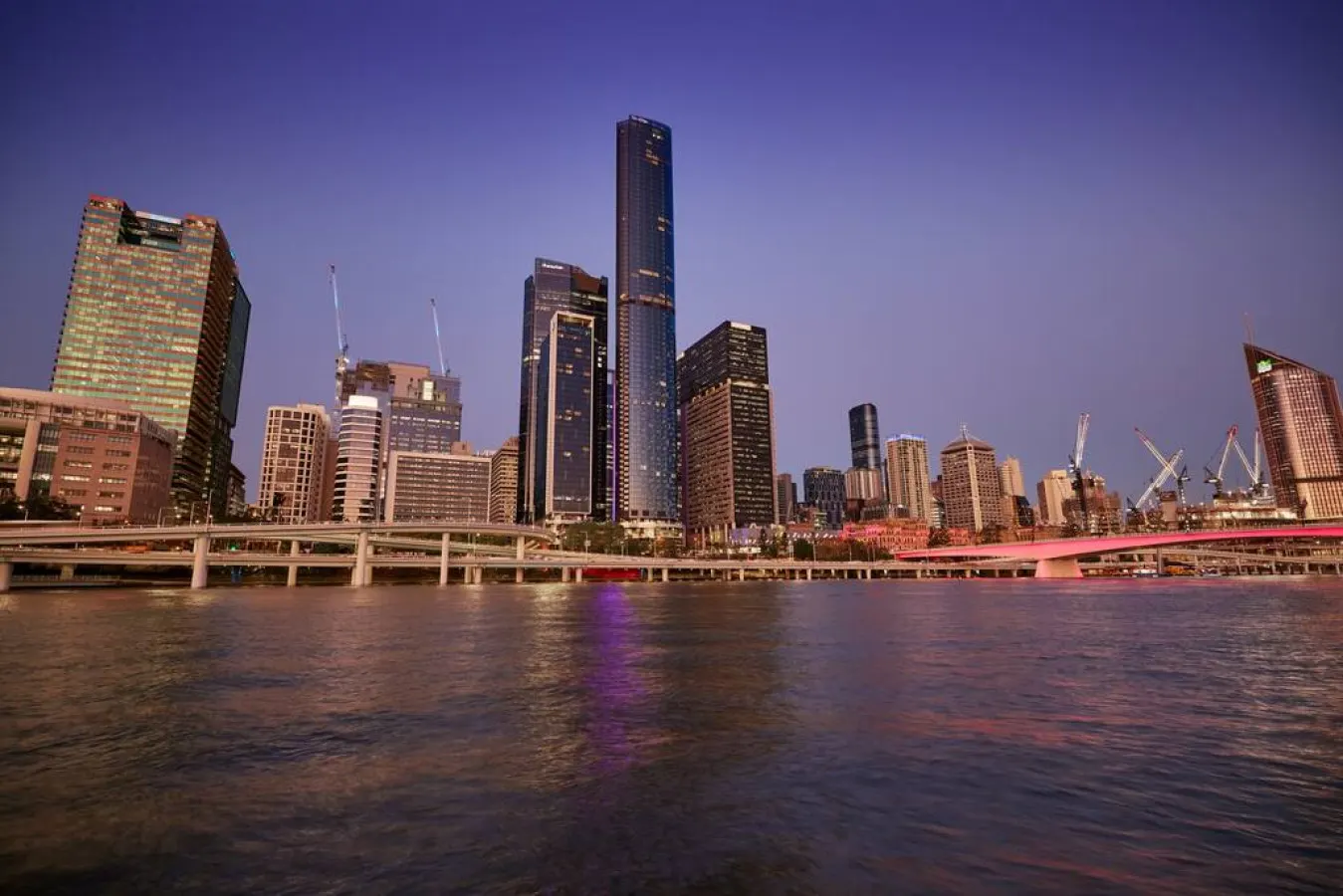 CBD Luxury River View 1Bed Apt The One 2