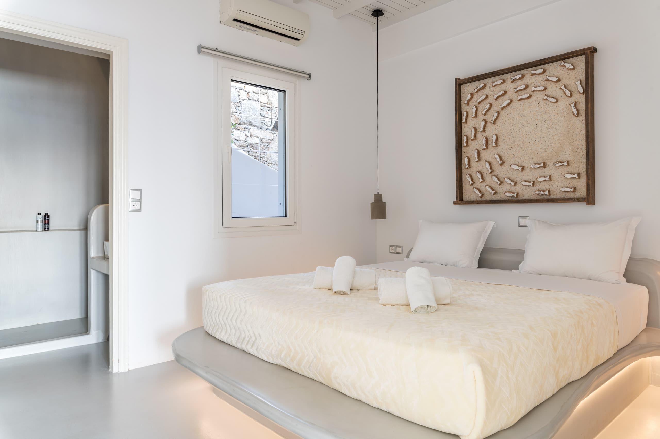 Yalos luxury 3 bedroom villa sunset view Tagoo 11