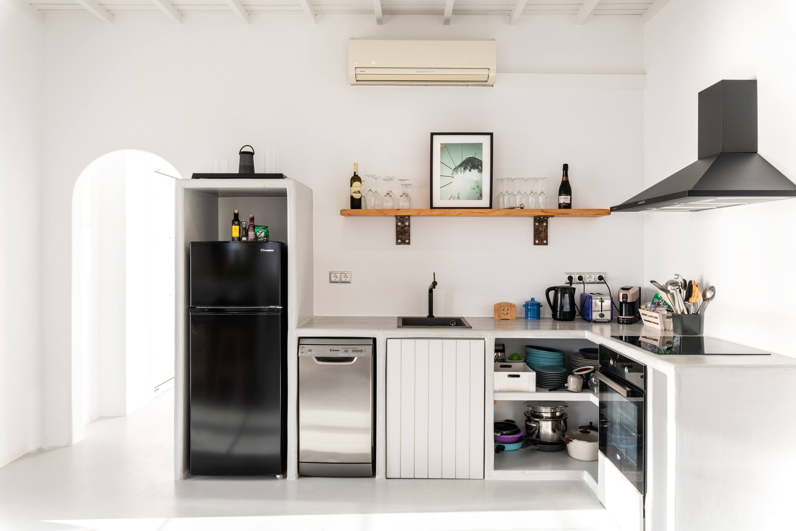 Yalos luxury 3 bedroom villa sunset view Tagoo 18