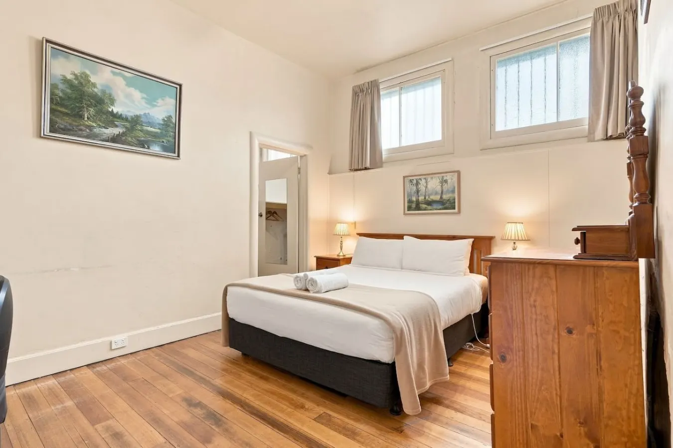 Edinburgh Family + Ensuite Hobart CBD 7