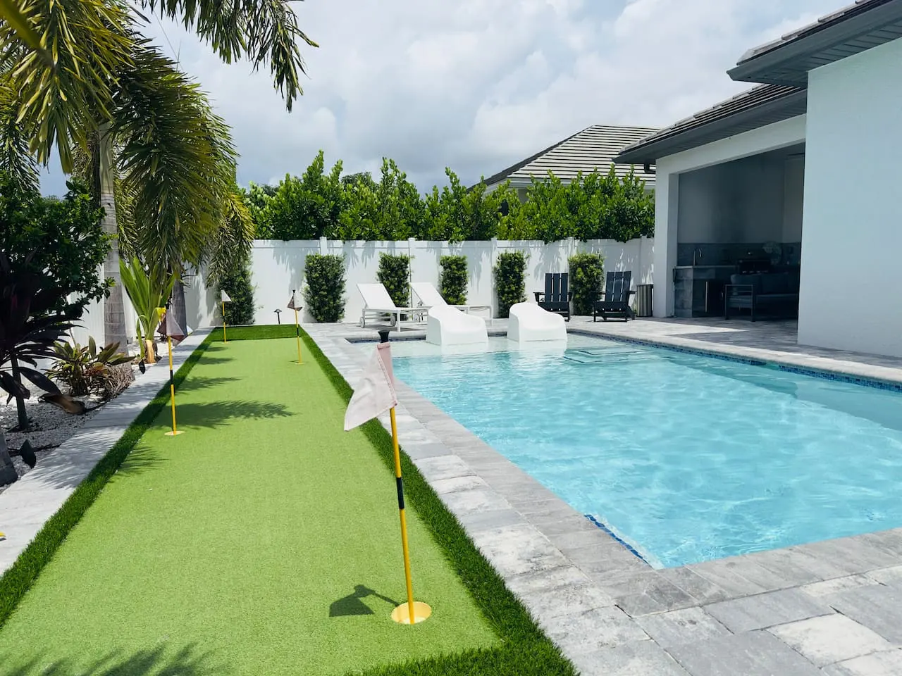 Gigi’s Beach House 2