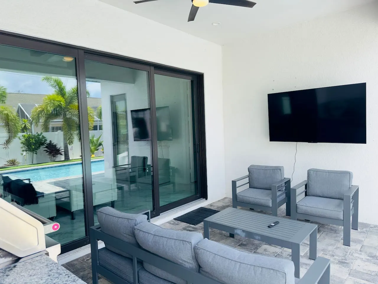Gigi’s Beach House 6