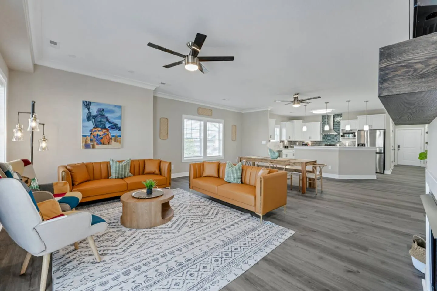ViBe District 4BR Condo Walk to Beach + Elevator 2
