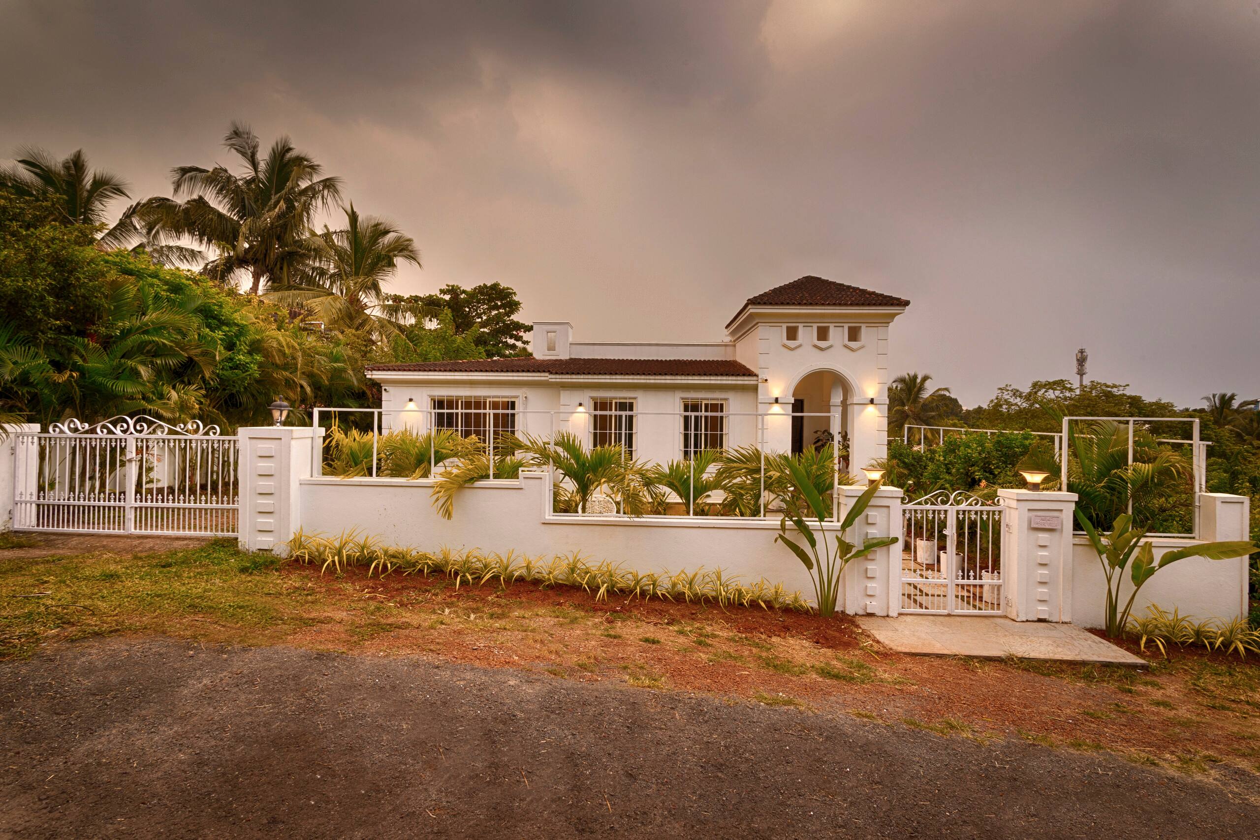 2 BHK Private Pool Villa Near Hilltop, Anjuna 20