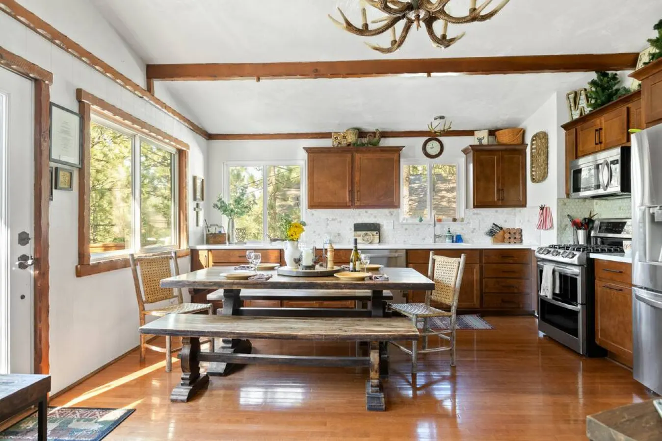 Monterey Log Lair with Pool Table - Slope Views 10
