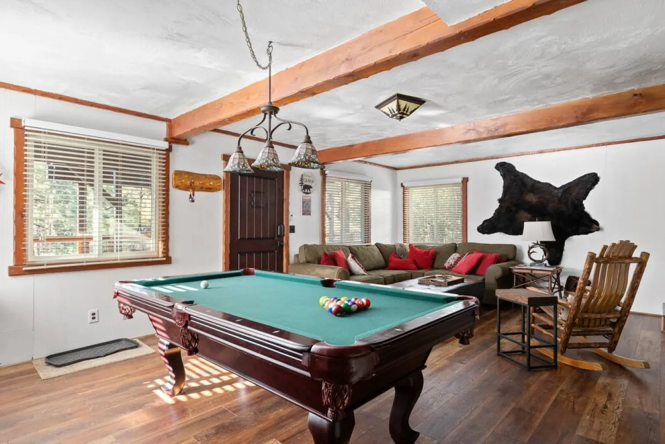 Monterey Log Lair with Pool Table - Slope Views — foto 3
