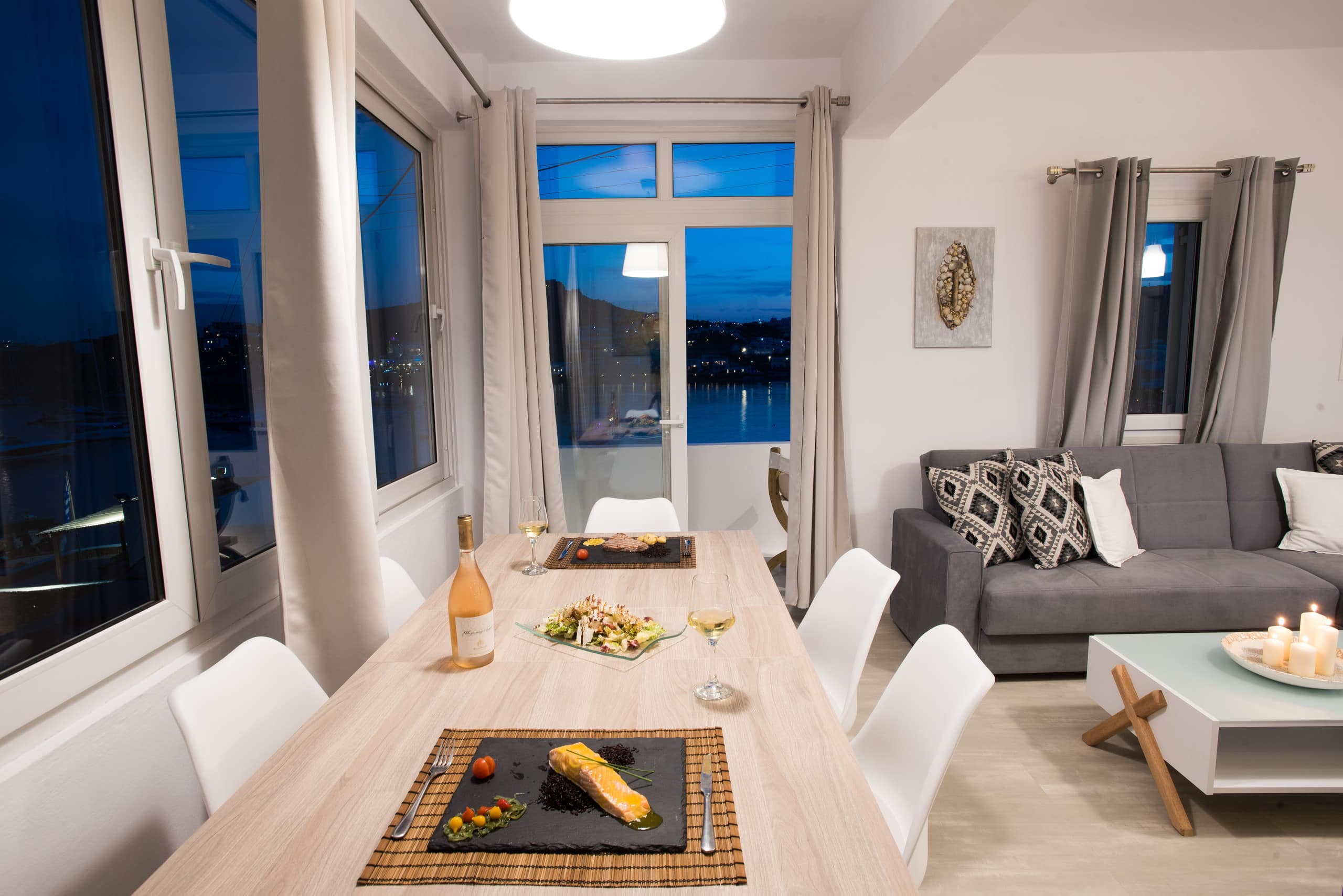 Endless BLUE BeachFront +Terrace + Jacuzzi+Parking 13