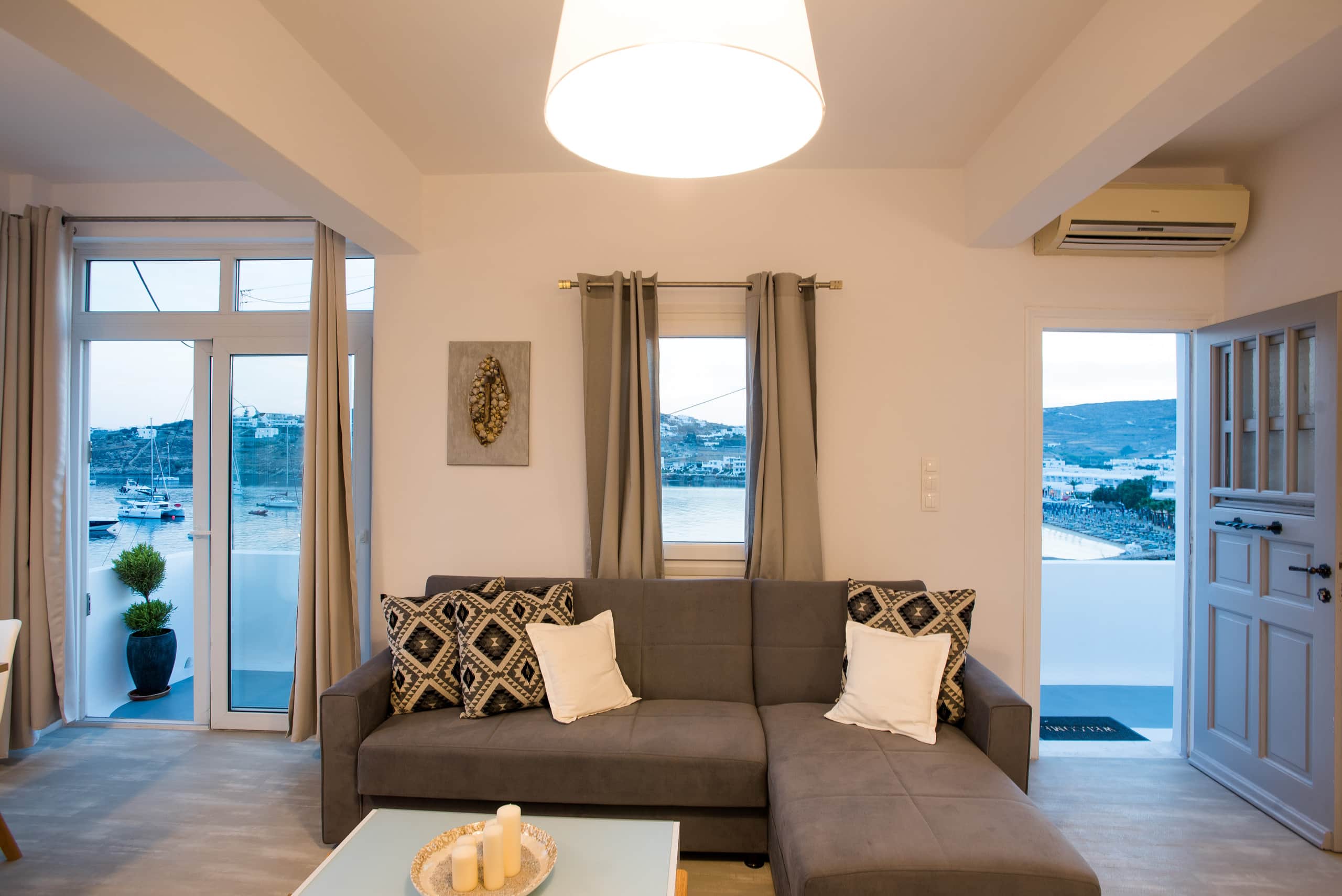 Endless BLUE BeachFront +Terrace + Jacuzzi+Parking 33
