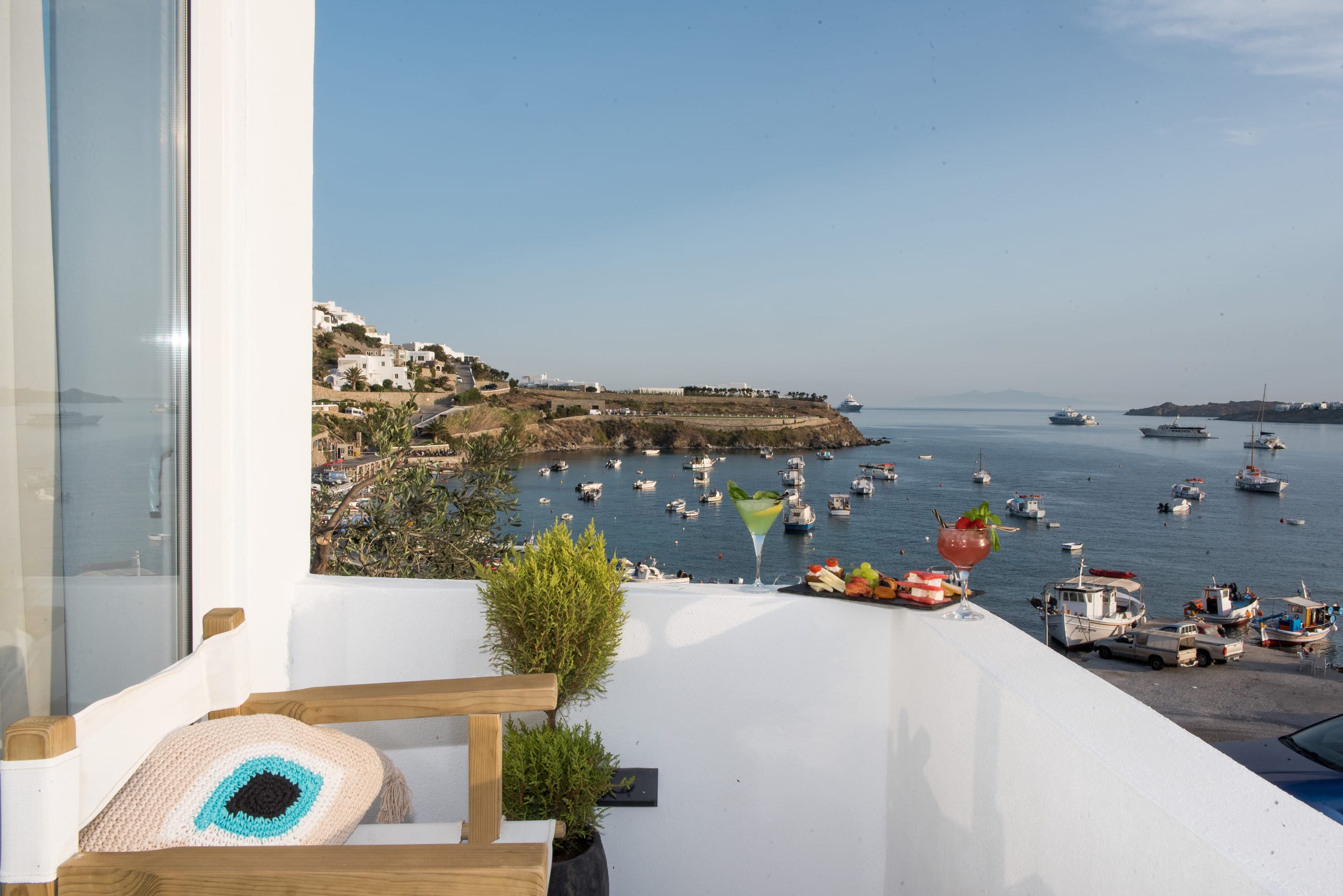 Endless BLUE BeachFront +Terrace + Jacuzzi+Parking 8