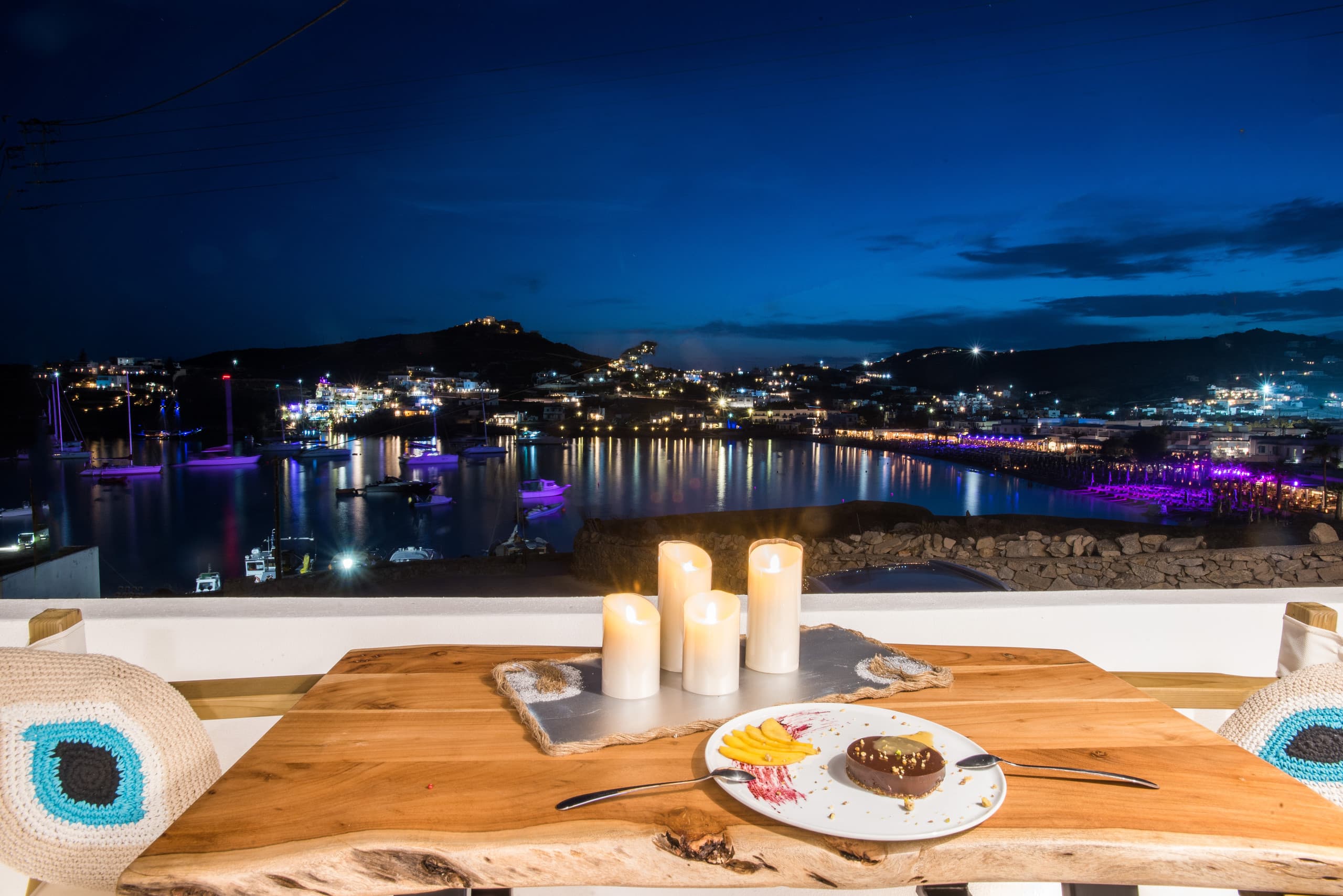 Endless BLUE BeachFront +Terrace + Jacuzzi+Parking 10