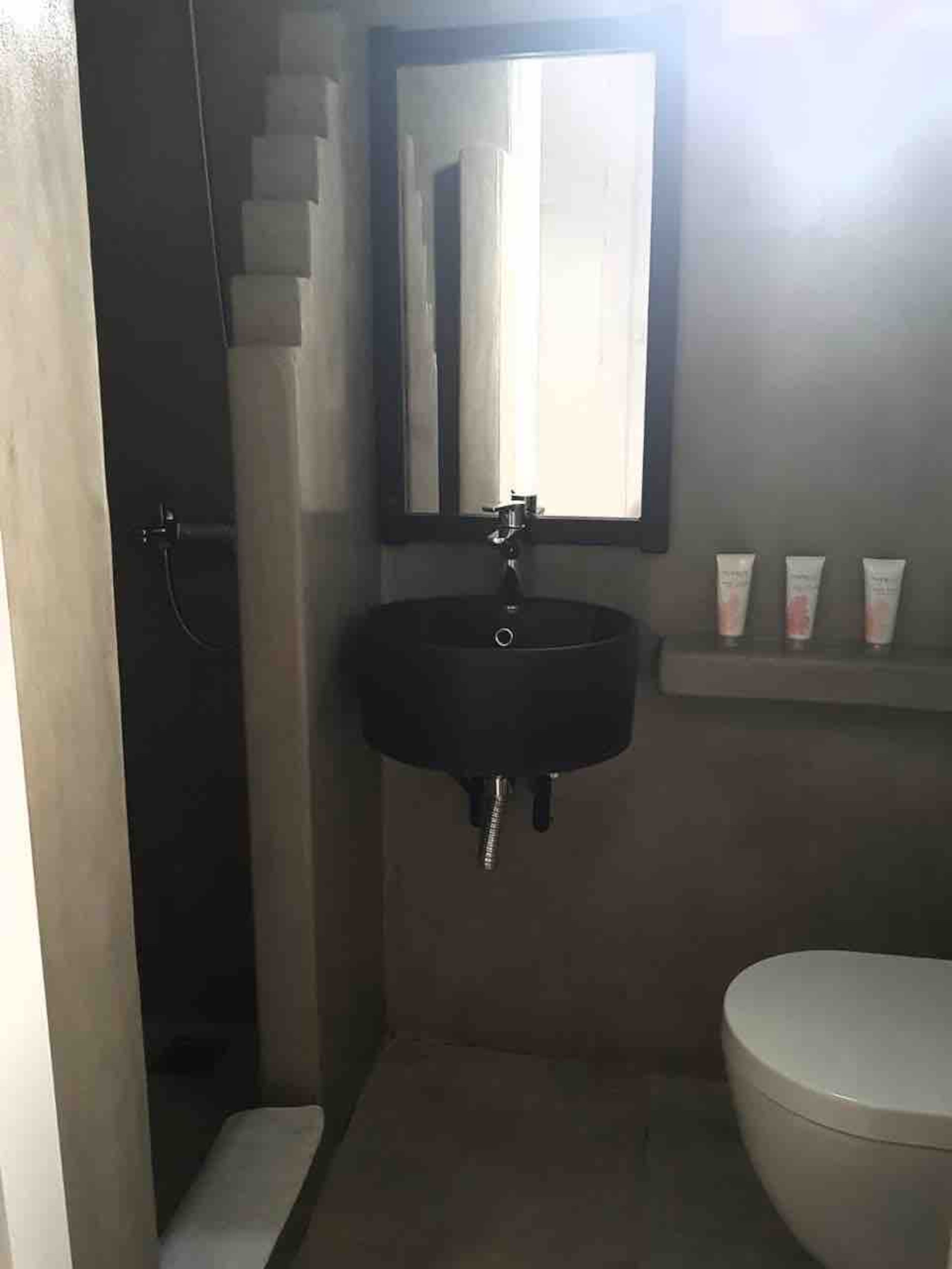 Endless BLUE BeachFront +Terrace + Jacuzzi+Parking 38