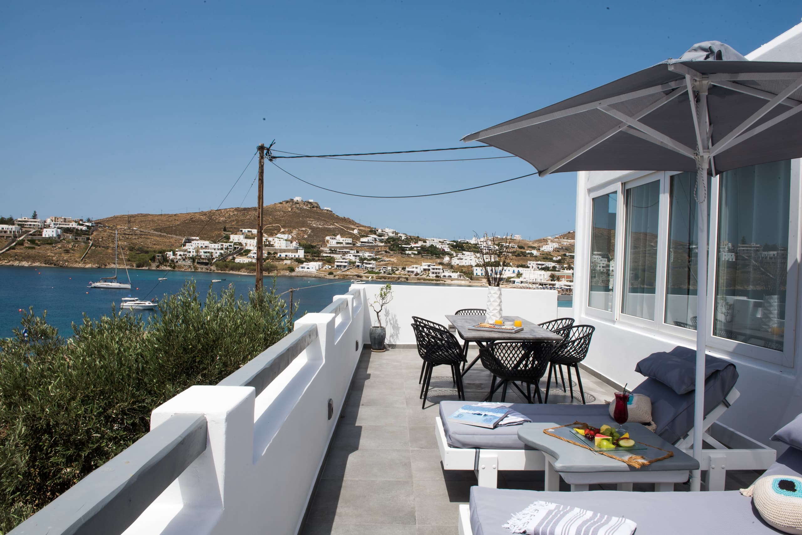 Endless BLUE BeachFront +Terrace + Jacuzzi+Parking — photo 4