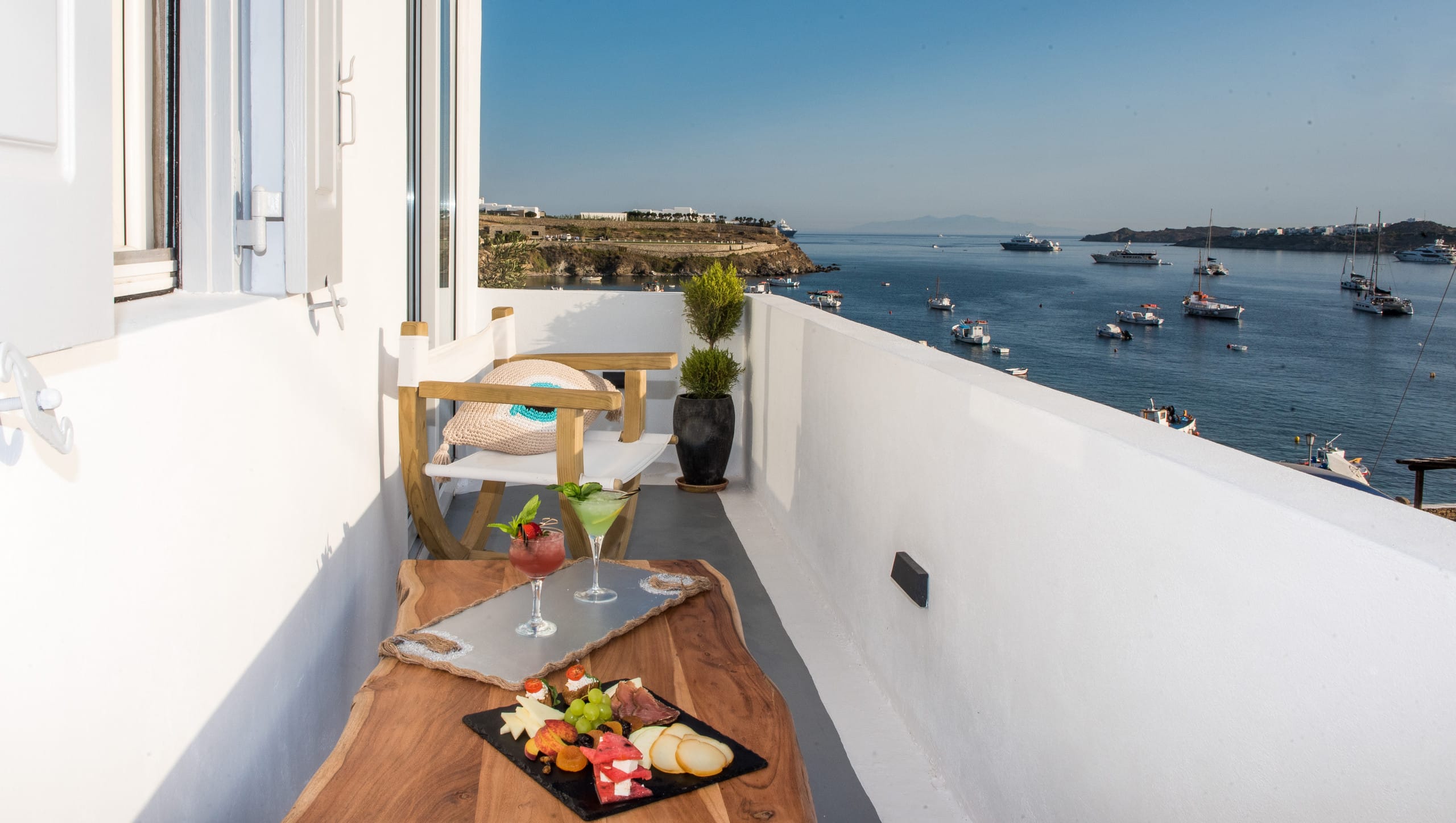 Endless BLUE BeachFront +Terrace + Jacuzzi+Parking 26