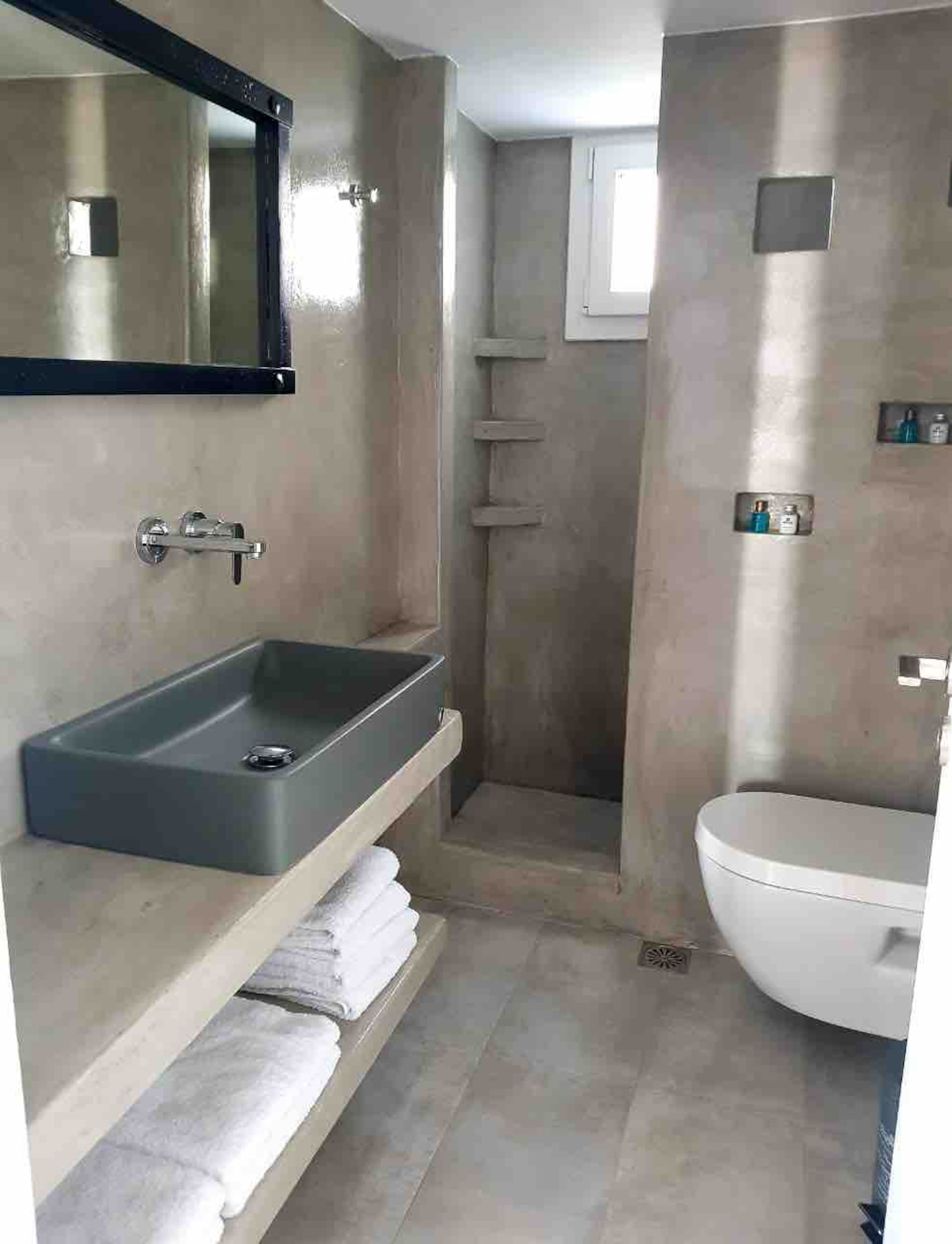 Endless BLUE BeachFront +Terrace + Jacuzzi+Parking 39