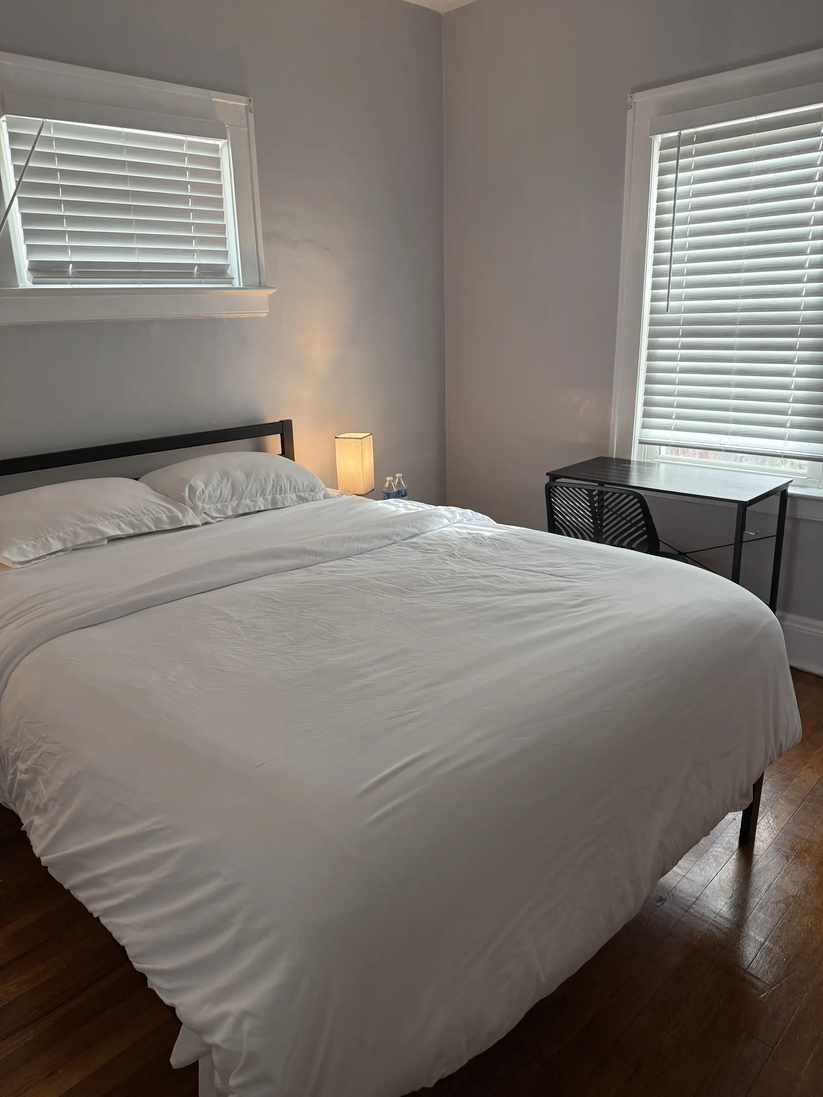 1st floor Private Room II- near Lakewood & Airport