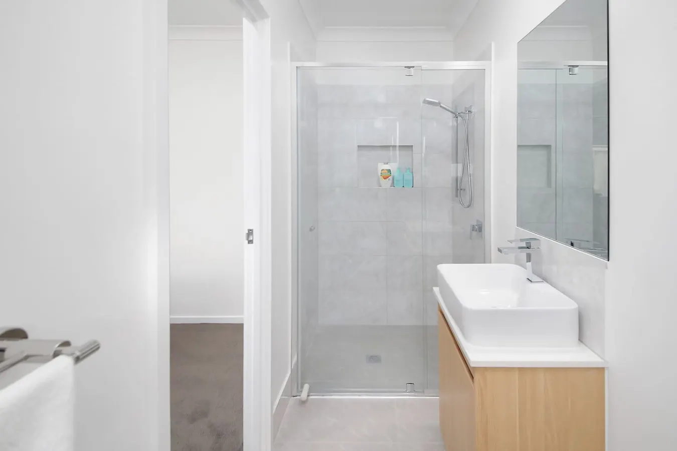 The Cozy Studio Haven with Free Parking 6