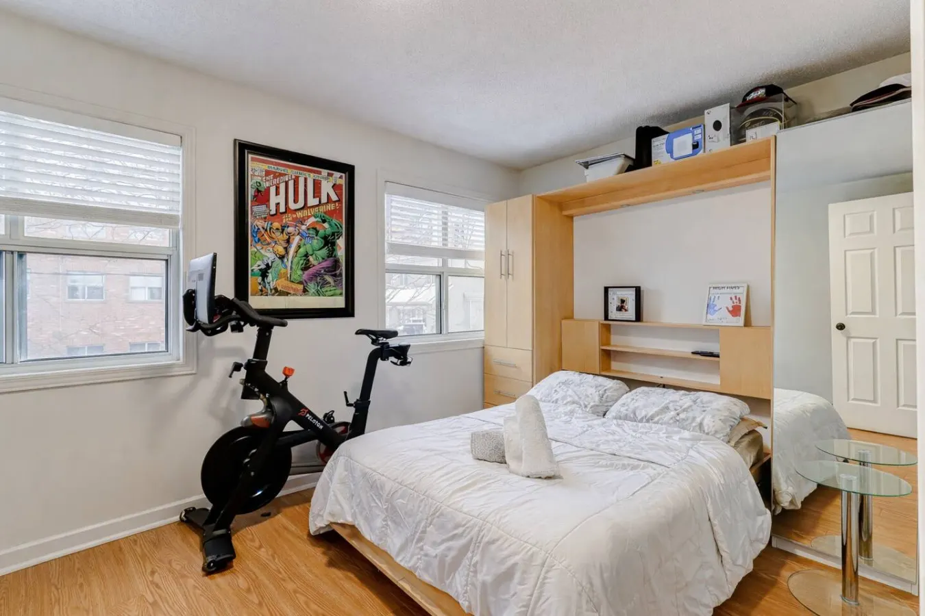 Elegant 3BR Stay in Toronto Free Parking 10