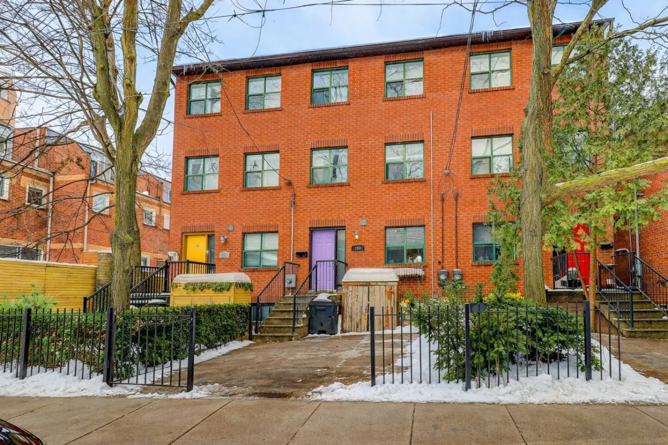 Elegant 3BR Stay in Toronto Free Parking 4