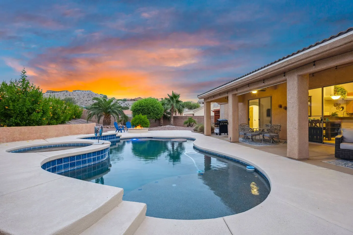 Pool | Firepit | 3bd | 5 mins to Casinos & Lake — photo 4