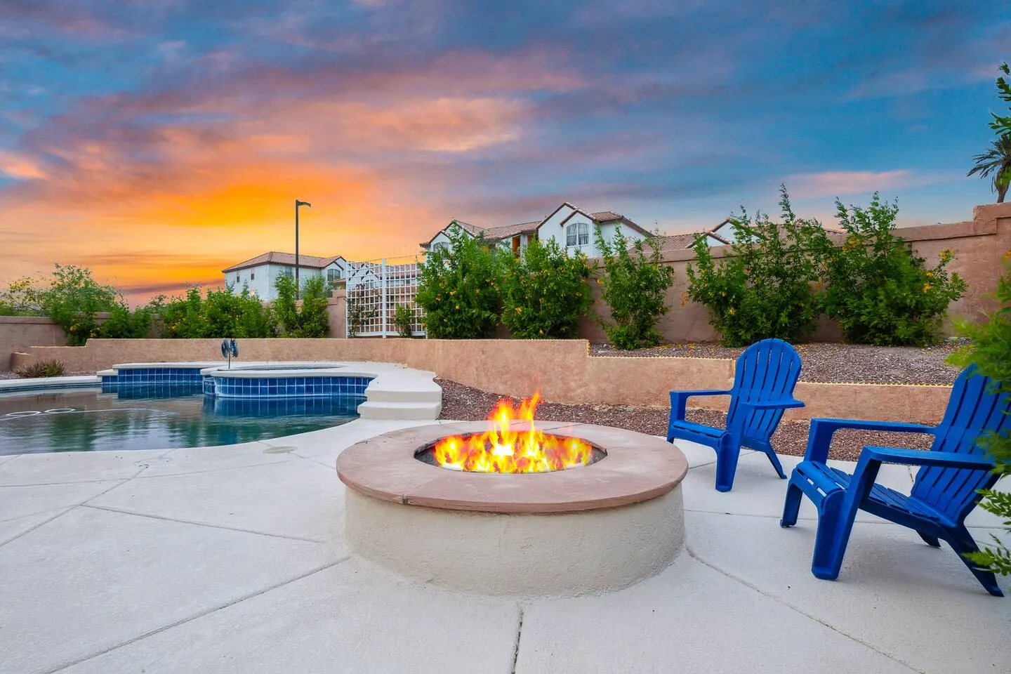 Pool | Firepit | 3bd | 5 mins to Casinos & Lake — photo 5