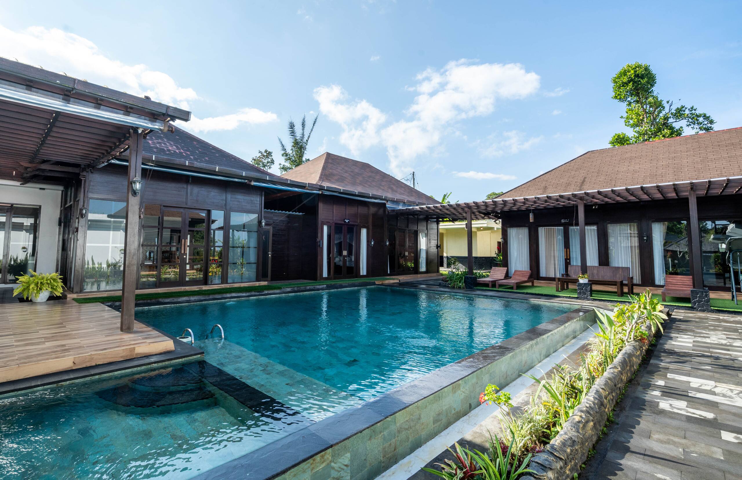 Luxury villa in Munduk Bali with Private Jacuzzi — photo 4