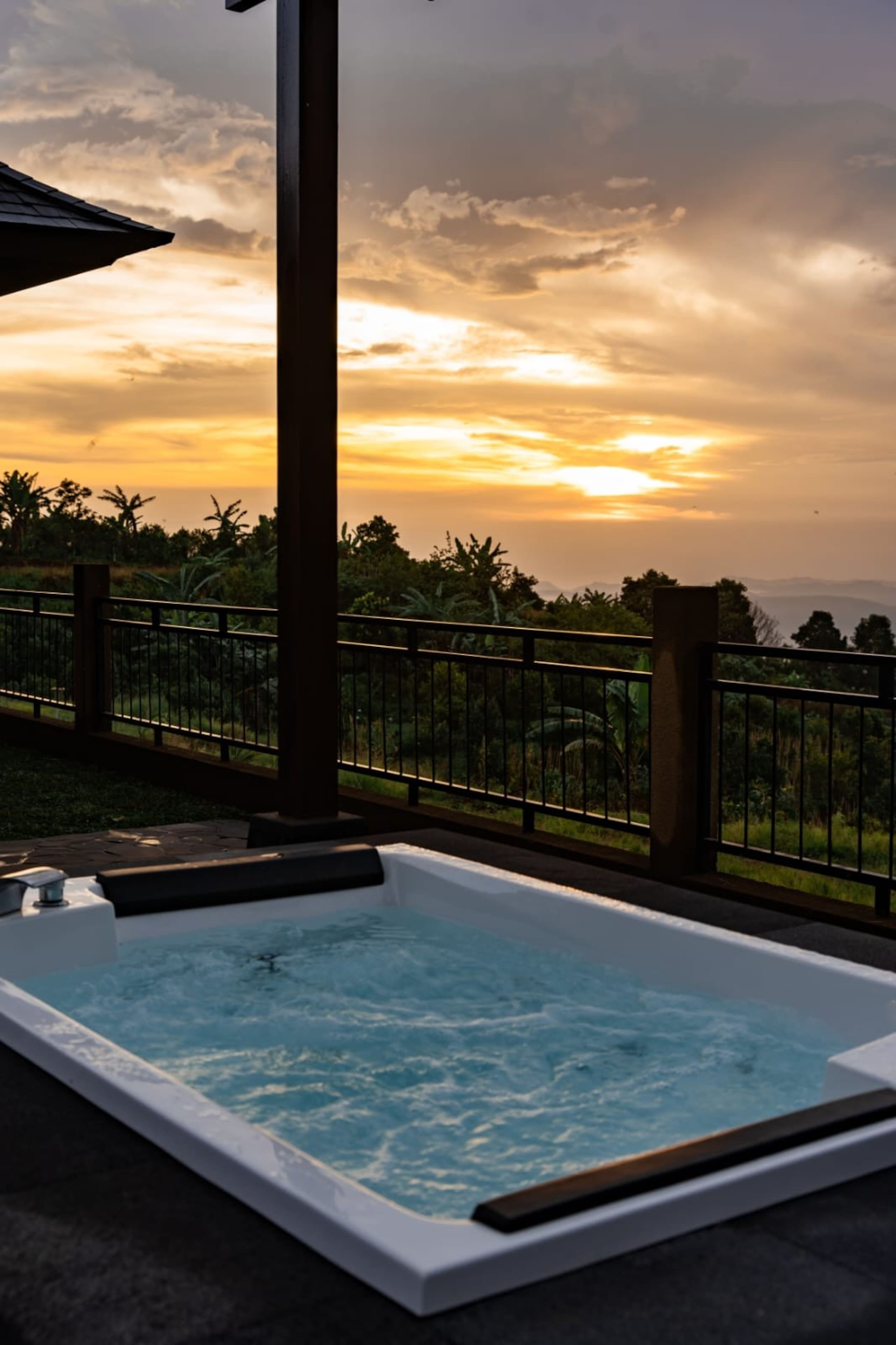 Luxury villa in Munduk Bali with Private Jacuzzi 14