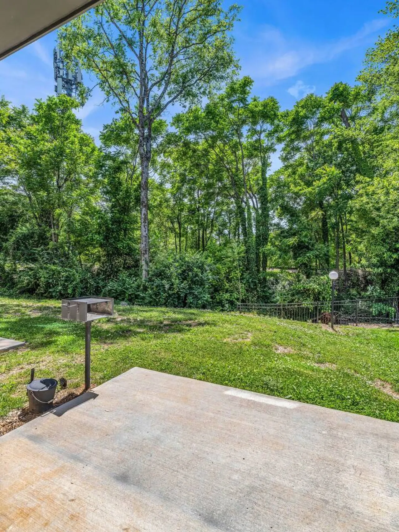 SoKno Townhouse w/Rooftop ~ 1 Mile to Campus & DT 19