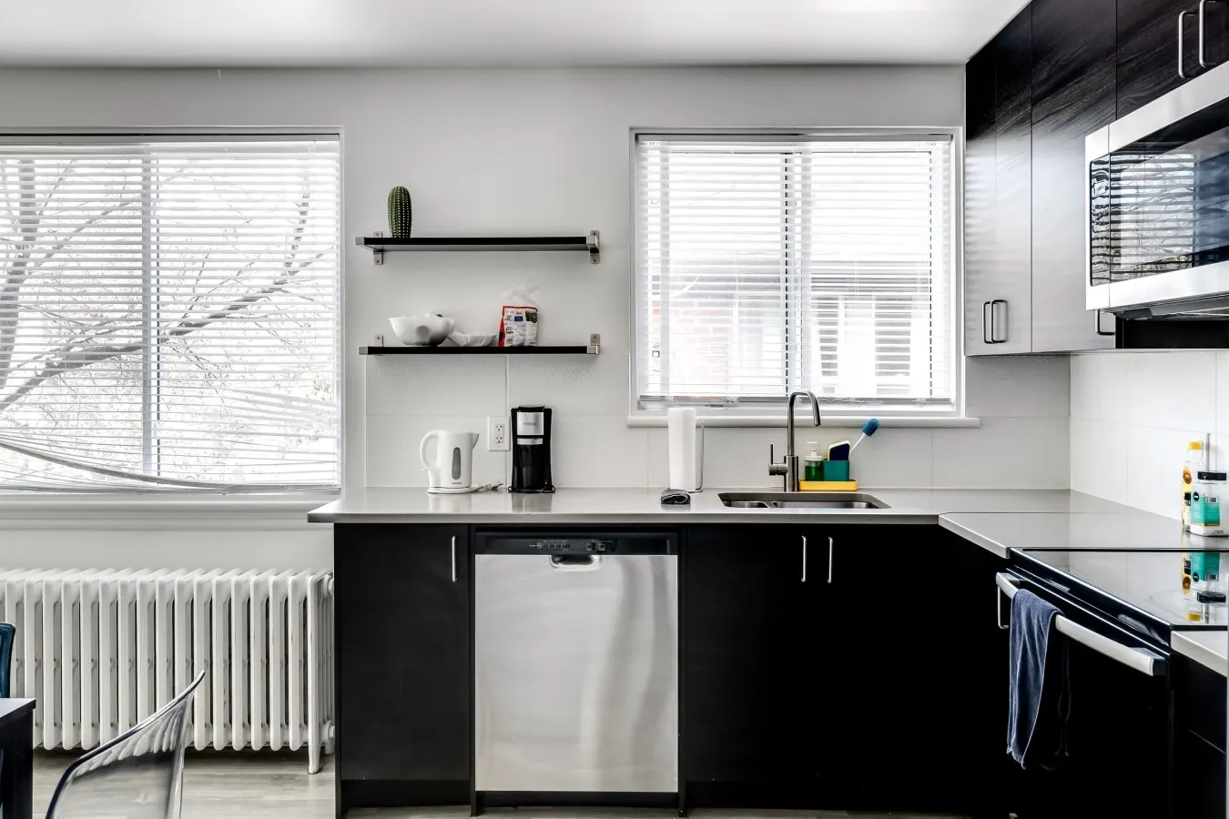Bright 3BR Suite - East Ottawa - Monthly Stays 6