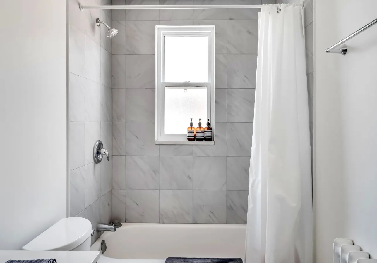 Bright 3BR Suite - East Ottawa - Monthly Stays 7