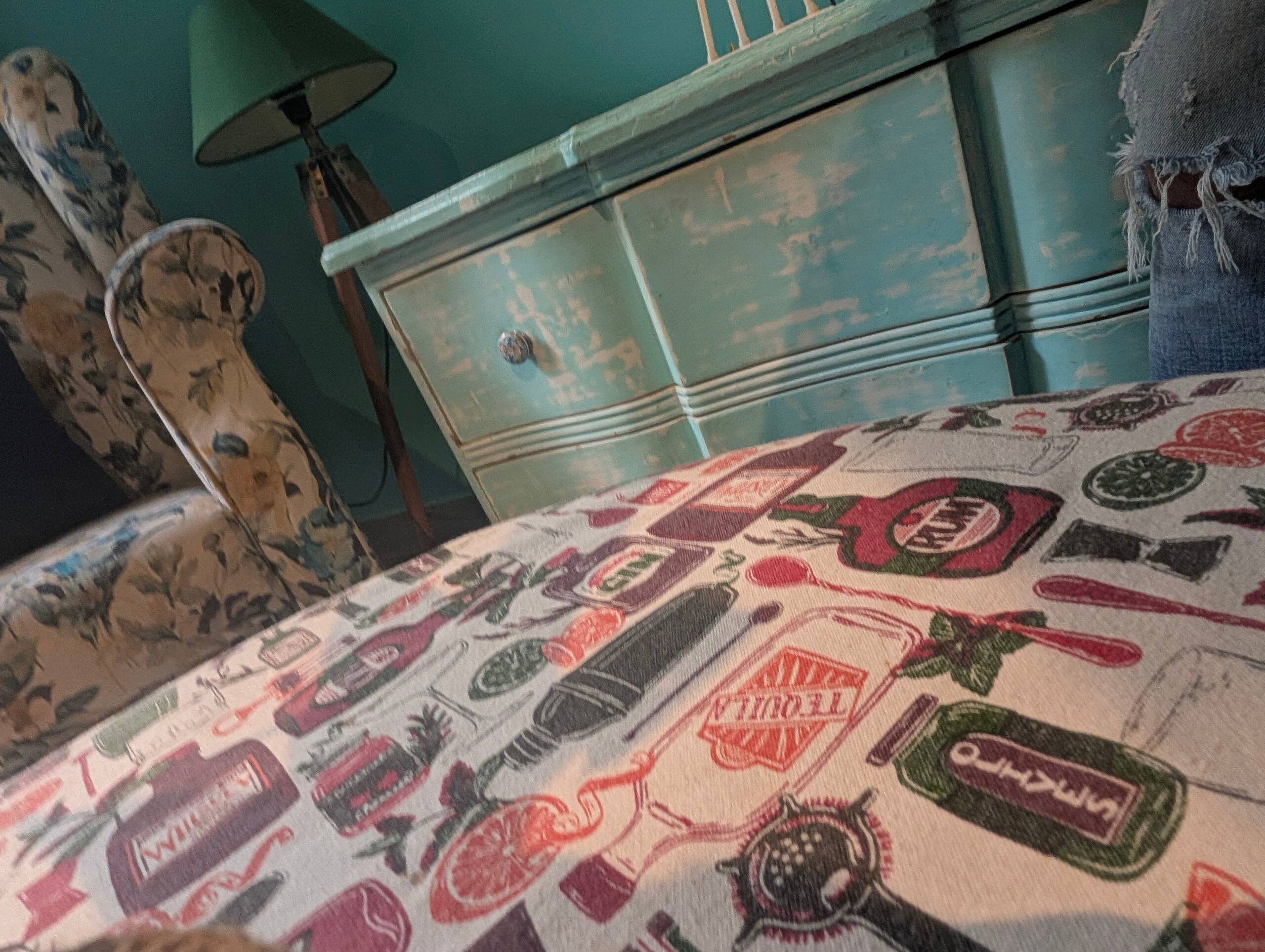 Sun-Kissed Studio: Delightful 1BR Retreat w pool 14