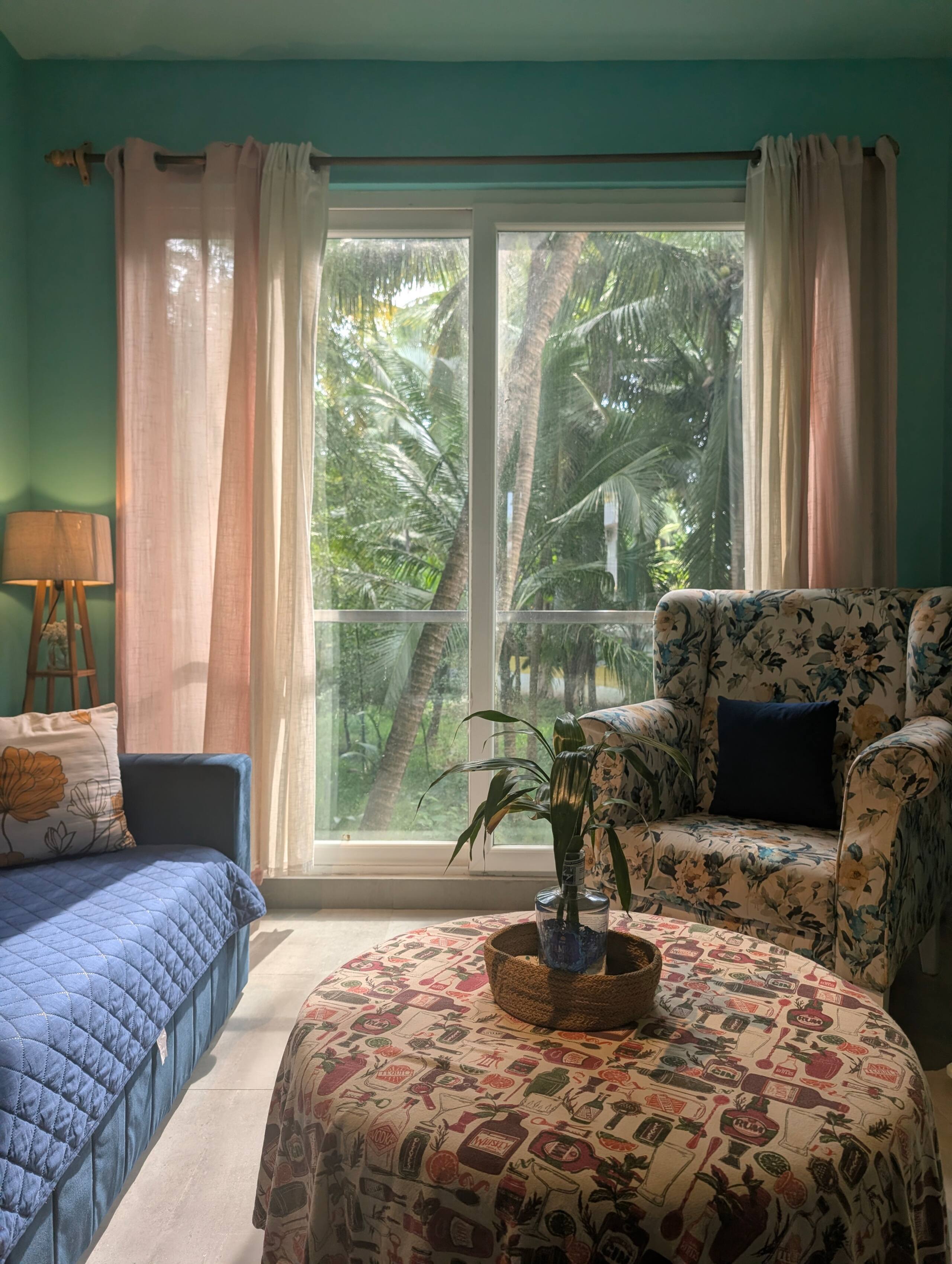 Sun-Kissed Studio: Delightful 1BR Retreat w pool — photo 3