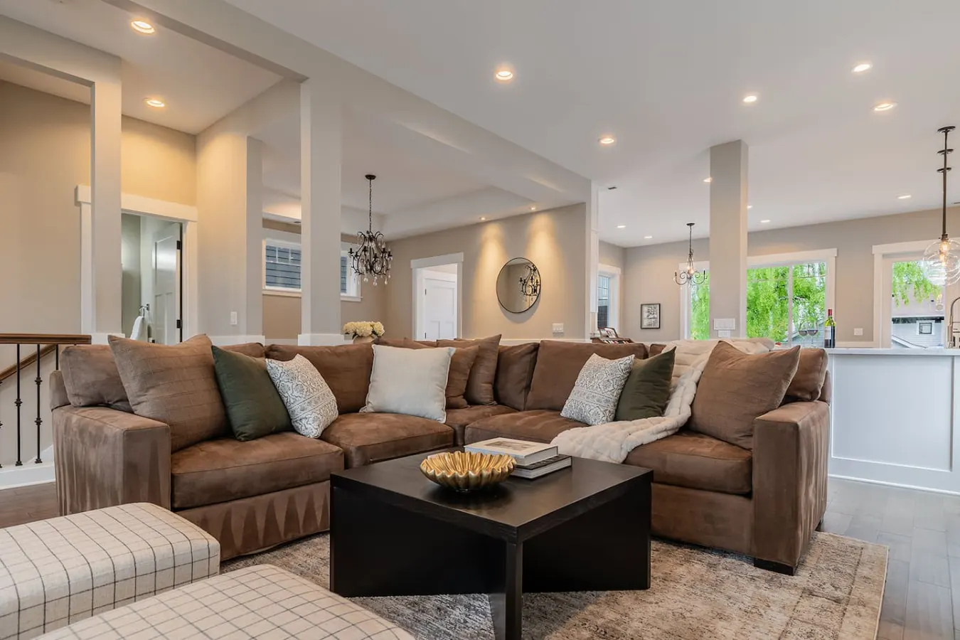 Hilltop Hideaway 8