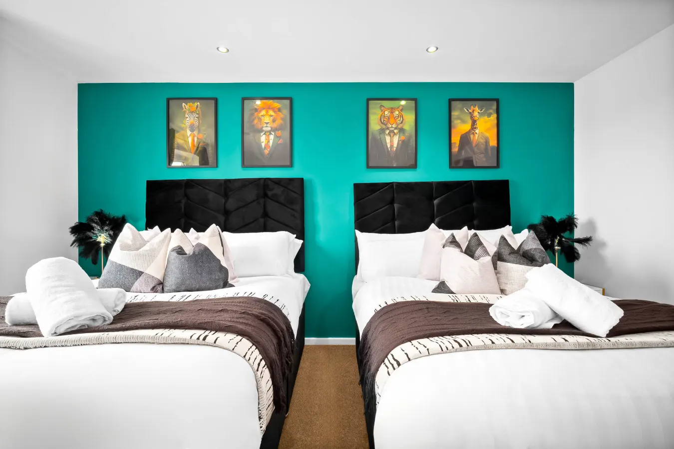 Luxe Two Bed Apartment - City Centre - Balcony & Parking 18