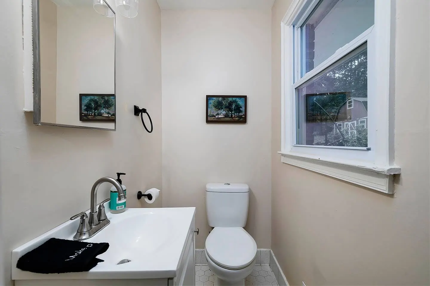 4 BR Relaxing Big Family House l 8 guest l Quiet n 12