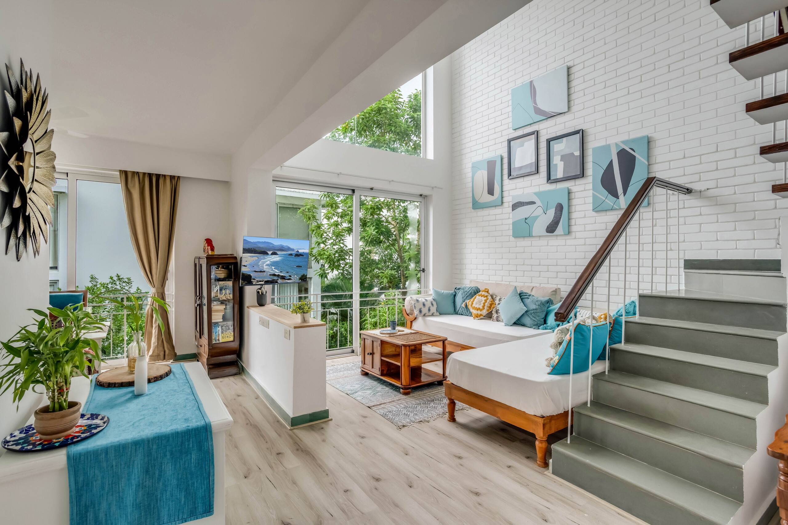 Duplex Glass House with Terrace & Pool in Siolim 24