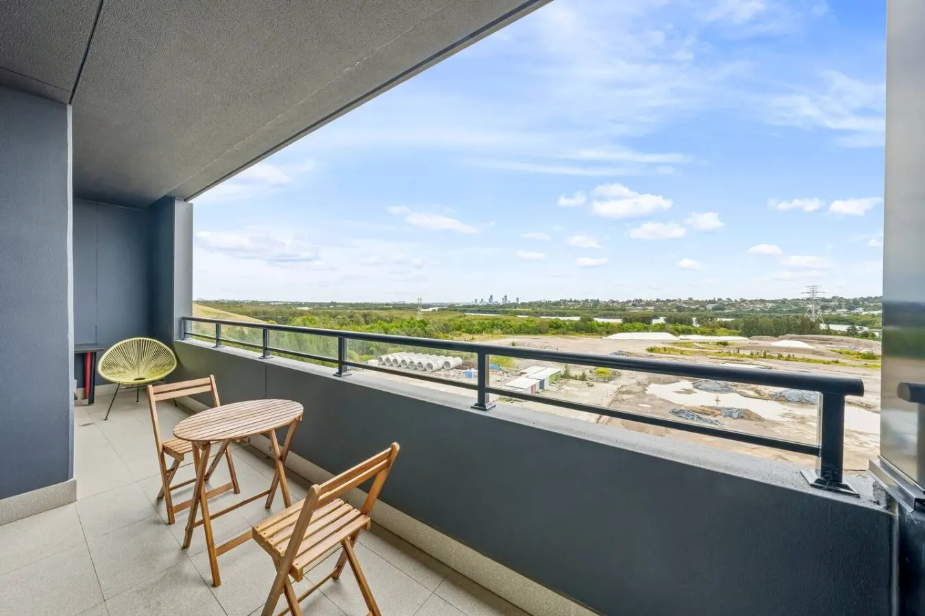 Wentworth Point 2BR/2BA Ferry, Shops + Parking 8