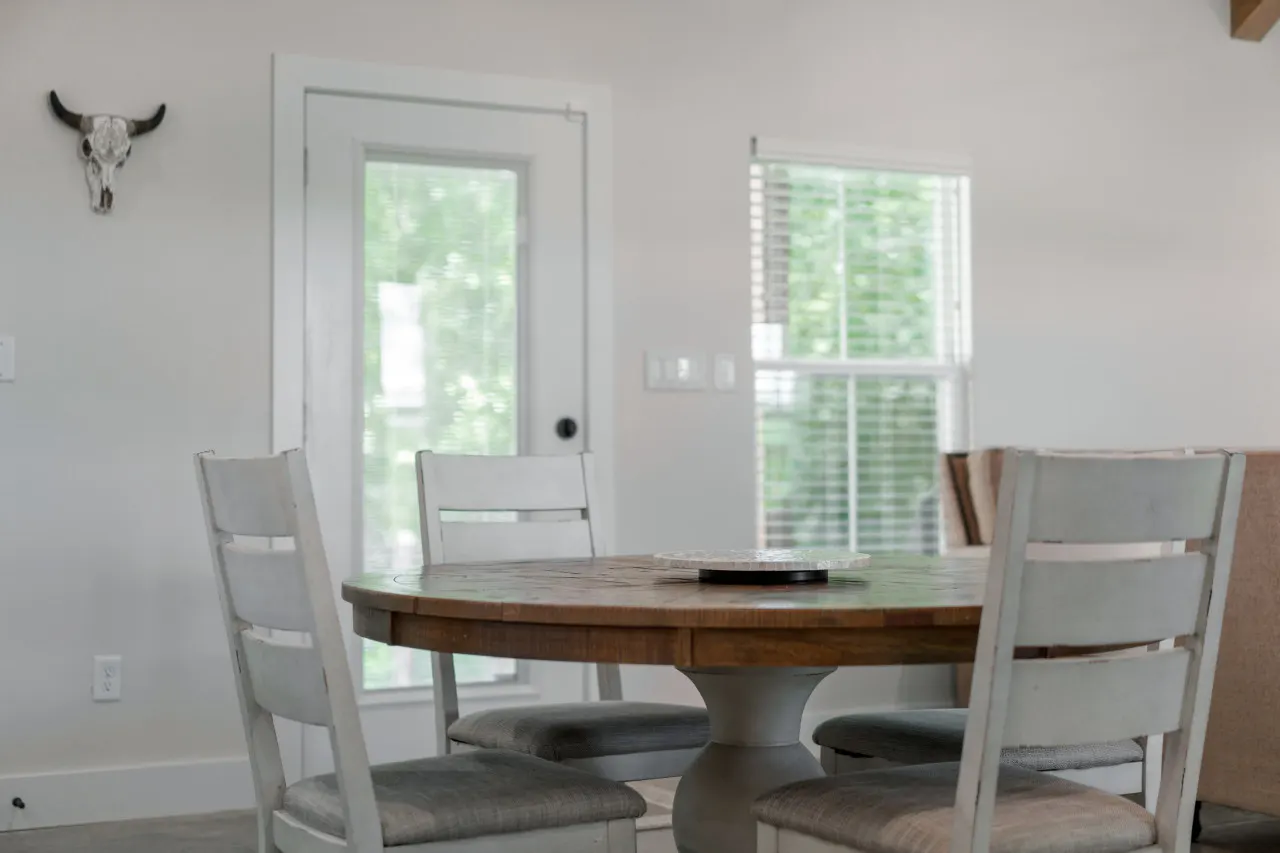 Country Gold Cozy Farmhouse Escape 18