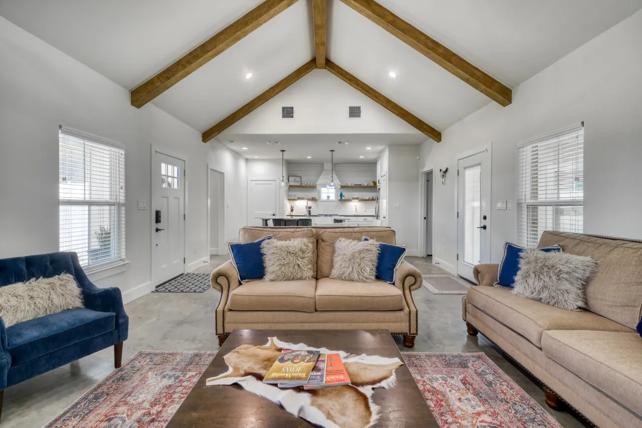 Country Gold Cozy Farmhouse Escape 3