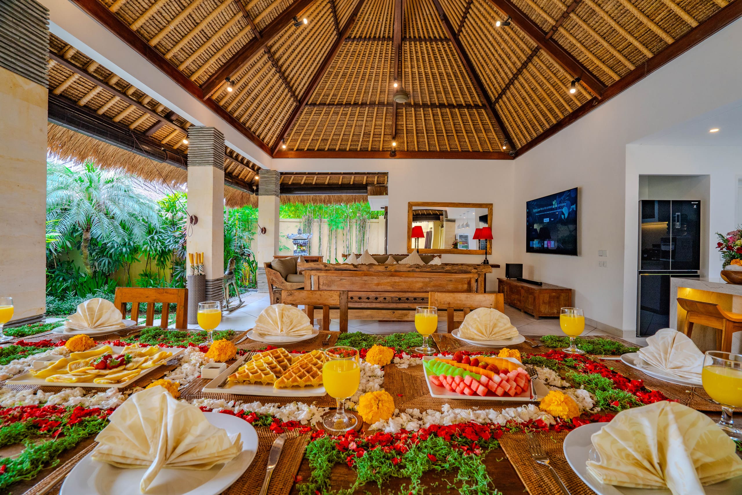 Luxury Villa, Fully Staffed, Central Seminyak 22