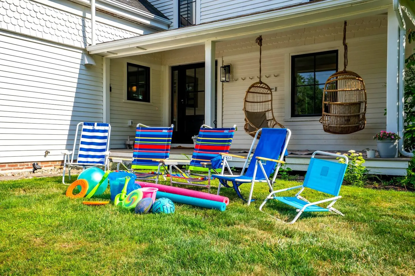 Family Paradise Patio&FirePit Mins2DockSquare 12