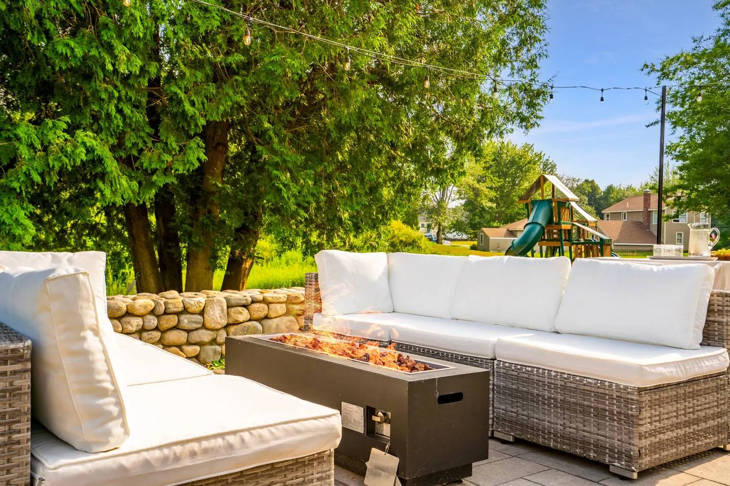 Family Paradise Patio&FirePit Mins2DockSquare 14