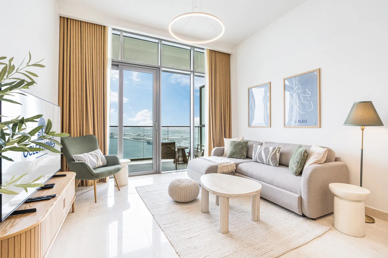 Rustic Minimalist Home with Breathtaking Sea Views 9