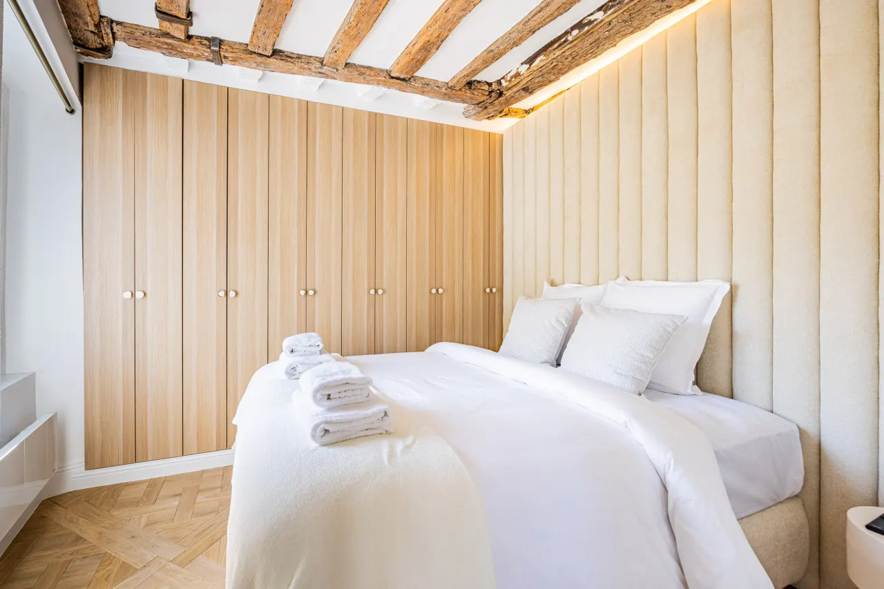 2bedroomS Sacrée cœur Place du Tertre Montmartre 10