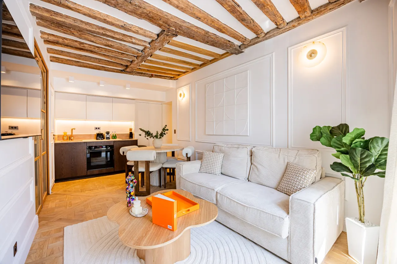 2bedroomS Sacrée cœur Place du Tertre Montmartre 8