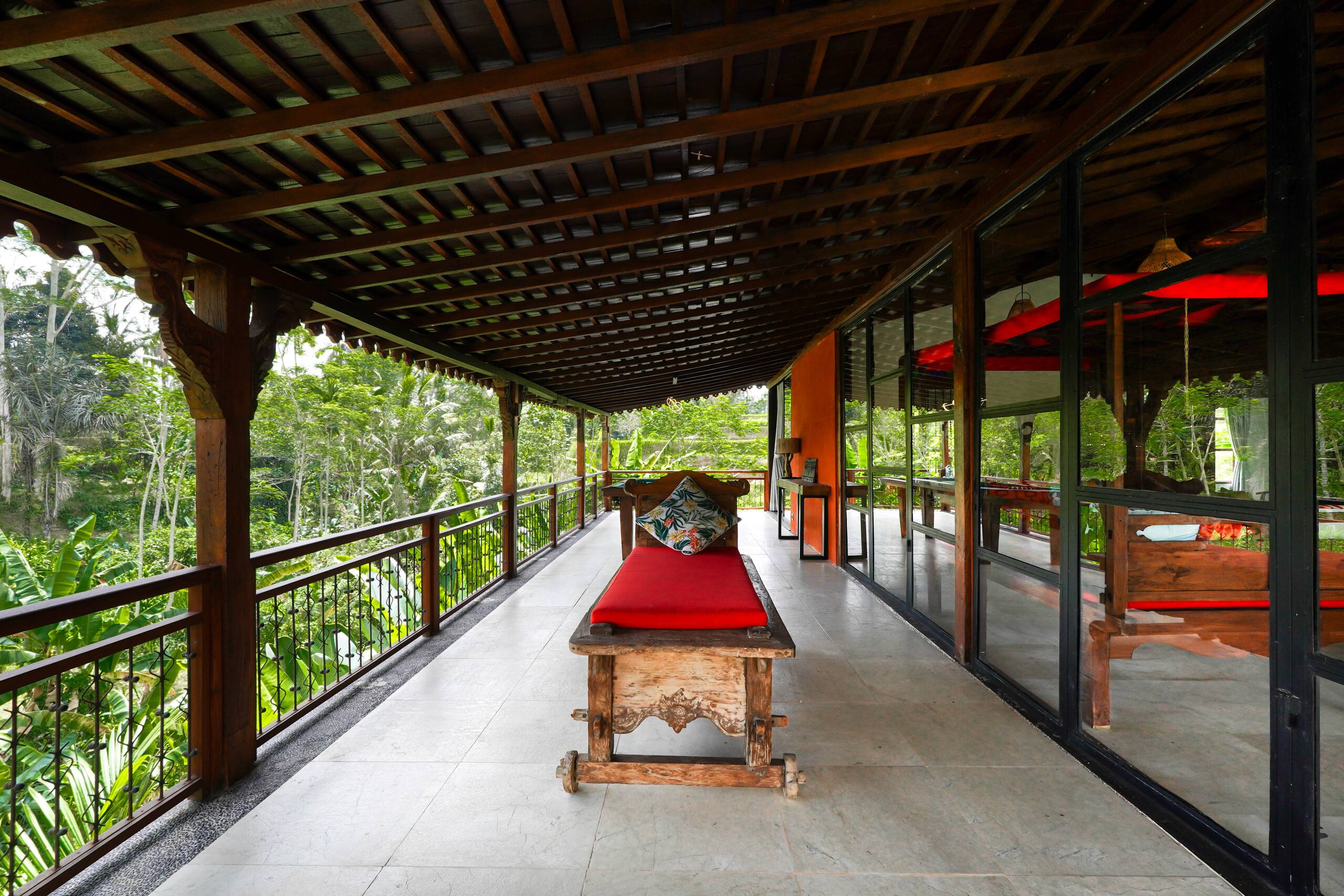 Villa Dolce Farniente (Red Lotus) 27