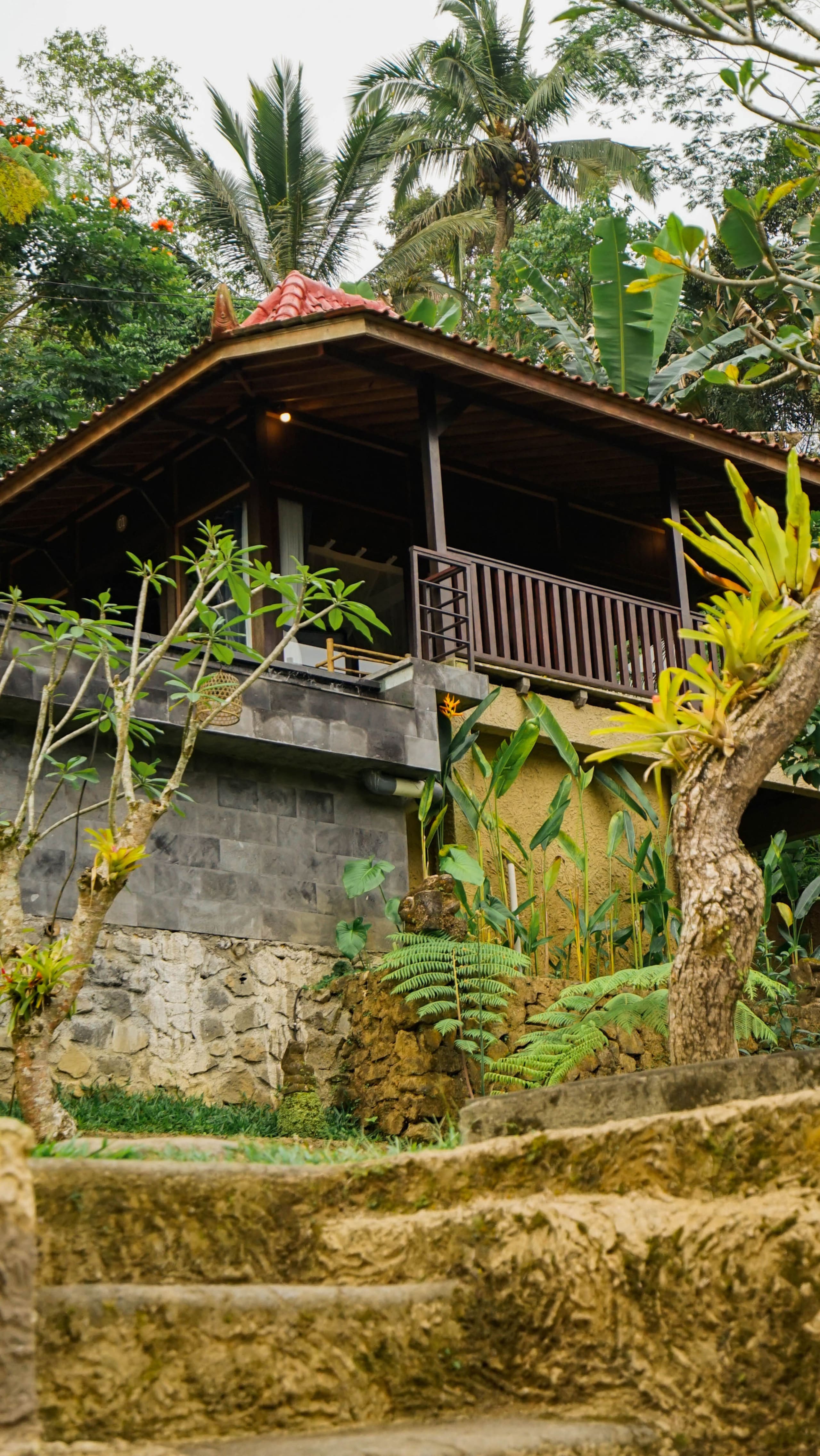 Wooden traditional home with private swimming pool 24