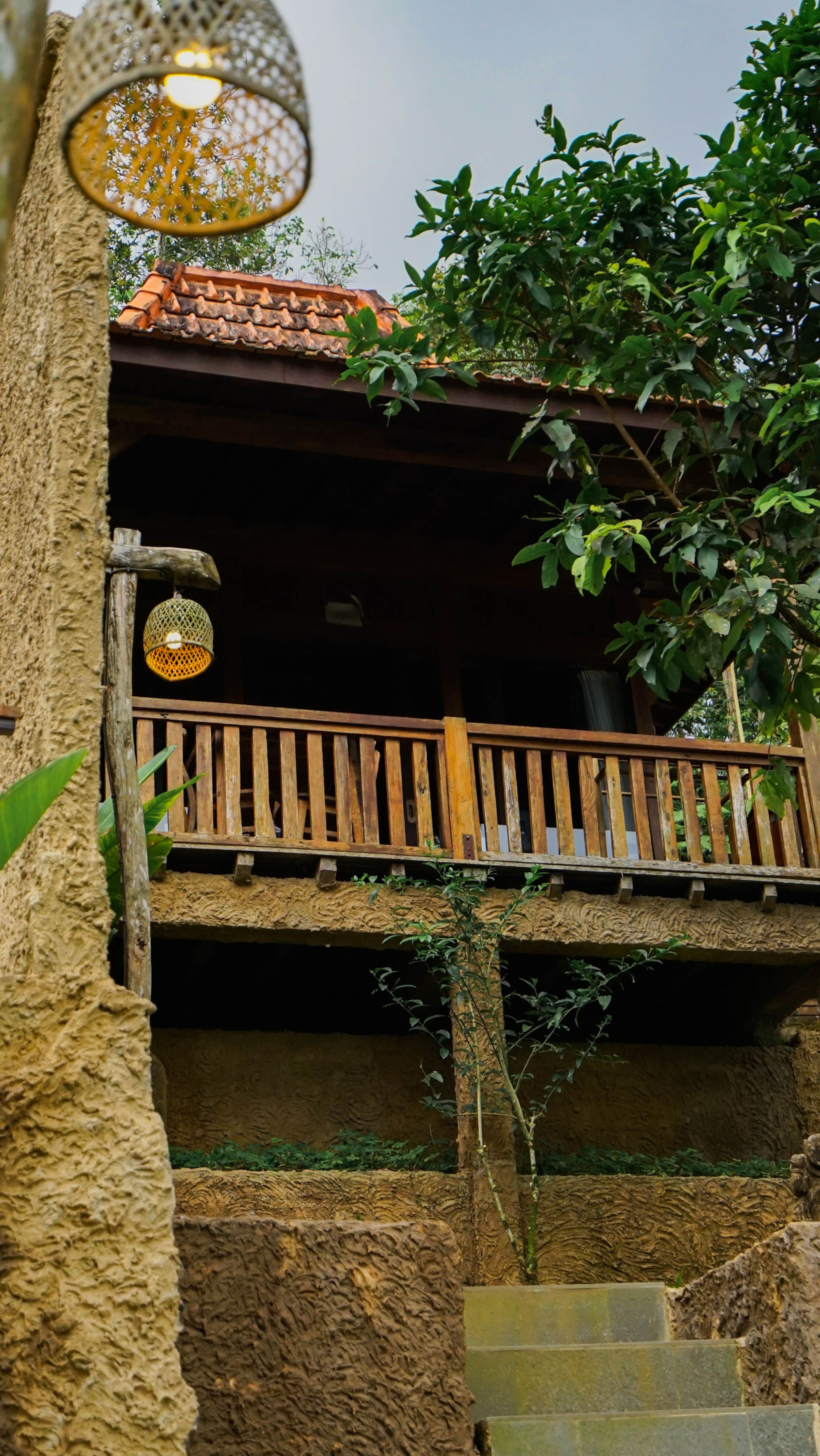 Wooden traditional home with private swimming pool 23