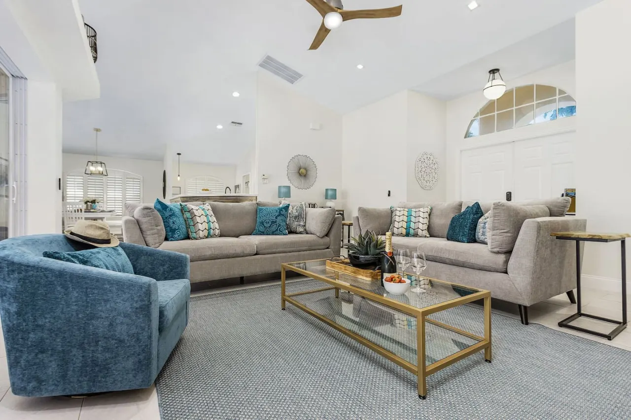 Villa Terra Paradiso * luxury pool home with spa in Briarwood 10