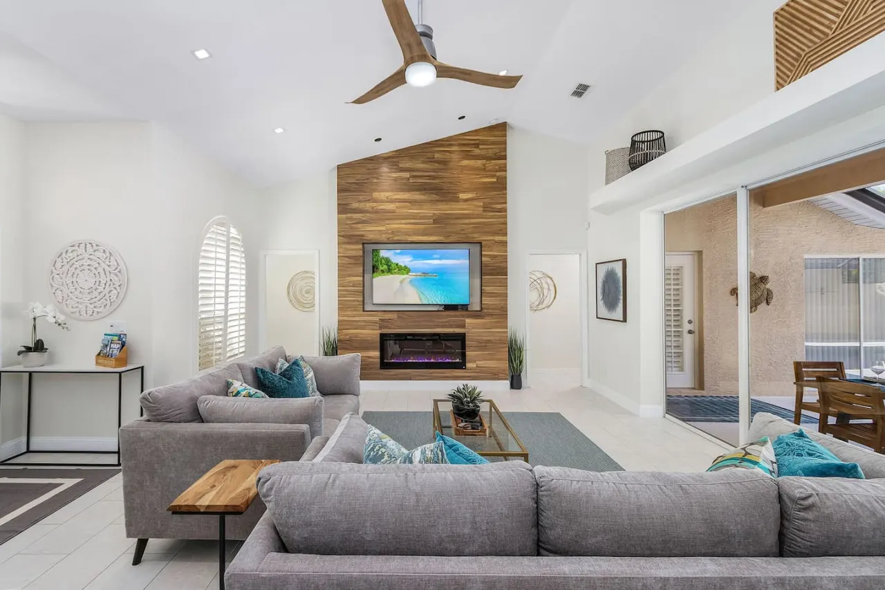 Villa Terra Paradiso * luxury pool home with spa in Briarwood 11