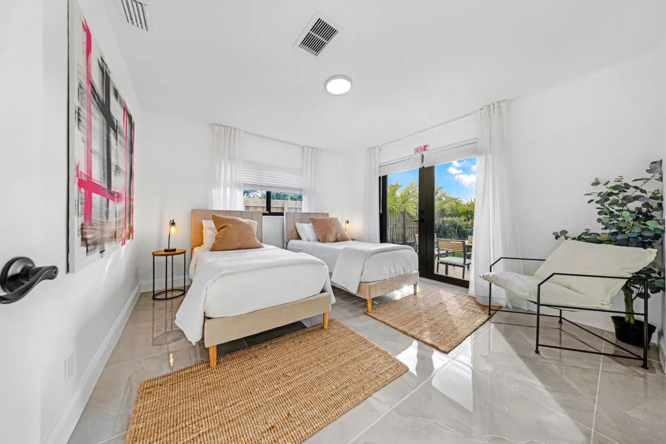 Wilton Manors Waterfront Villa w/ Gorgeous Pool 10